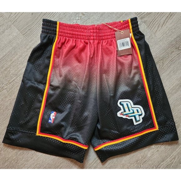 Mitchell & Ness Detroit Pistons 1998 Fadeaway Basketball Shorts size Men's L $85